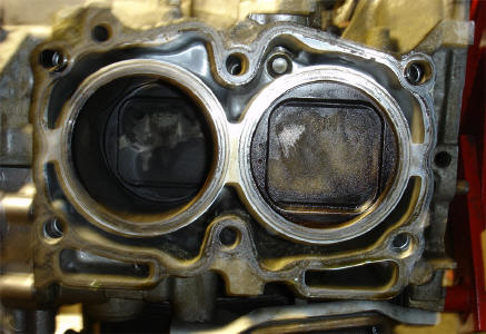 Cylinders 2 and 4 of the V5 RA block showing lots of carbon and sludge built up.